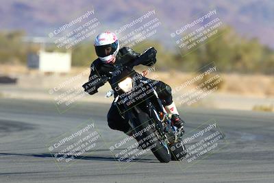 media/Jan-09-2022-SoCal Trackdays (Sun) [[2b1fec8404]]/Turn 14 (10am)/